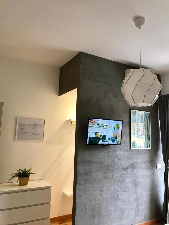 Etna Holidays Home Sereleo 圣韦内里纳 外观 照片