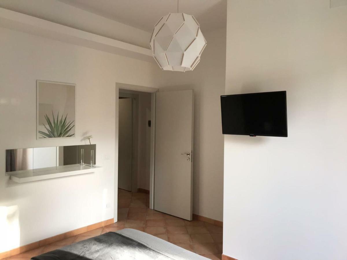 Etna Holidays Home Sereleo 圣韦内里纳 外观 照片