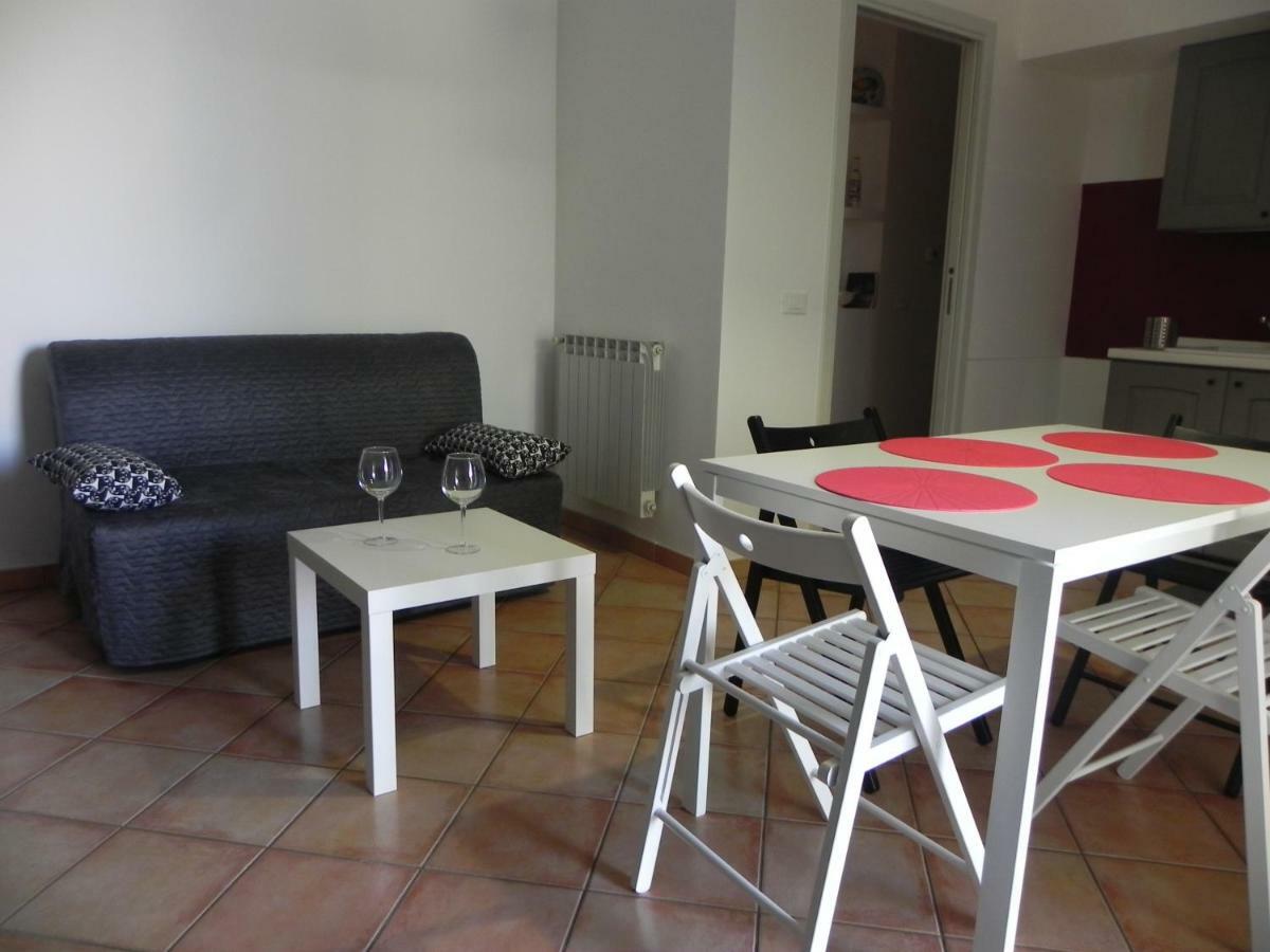 Etna Holidays Home Sereleo 圣韦内里纳 外观 照片